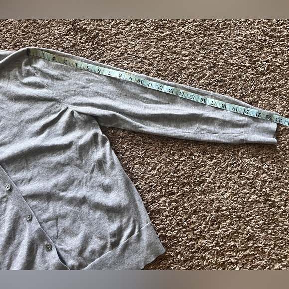 Banana Republic Gray Medium Sweater Button Front Cardigan EUC - Picture 5 of 7